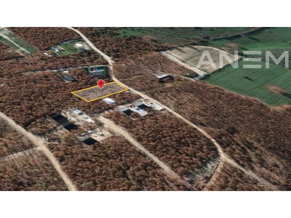 Terreno in vendita 20,94 ari a mramor