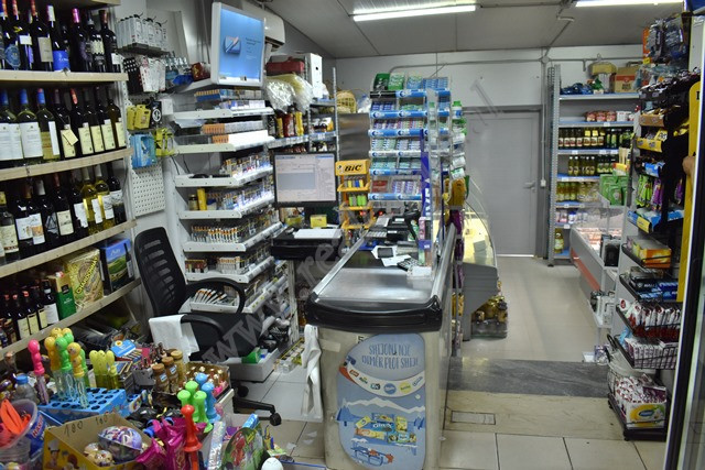Spazio commerciale in affitto vicino al complesso dinamo a Tirana