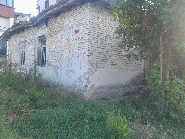 Terreno à venda na área de kombinati em Tirana, albânia