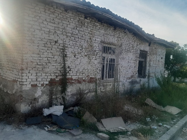 Terreno à venda na área de kombinati em Tirana, albânia (2)