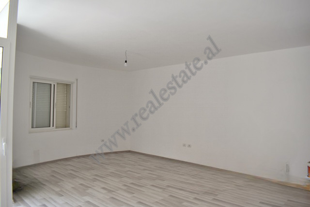 One bedroom apartment for sale near the frek area in Tirana, albania (2)