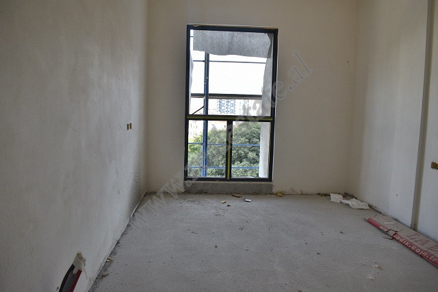 Two bedroom apartment for sale in arlis complex, in dibra street in Tirana, albania (3)