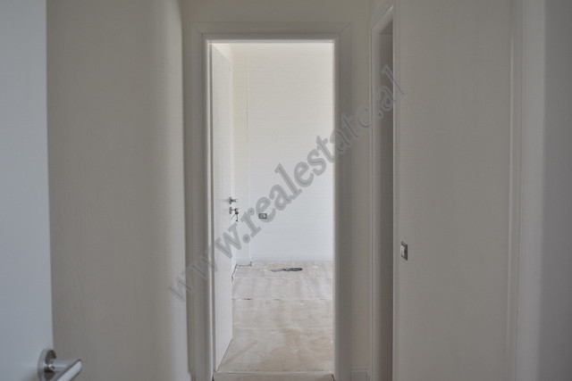 Apartament me dy dhoma gjumi për shitje në linzë në Tiranë, shqipëri (4)