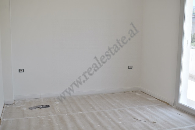 Apartament me dy dhoma gjumi për shitje në linzë në Tiranë, shqipëri (5)