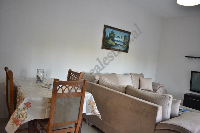 Apartamento de dois quartos para alugar na kodra e diellit 1 residence em Tirana, albânia (3)