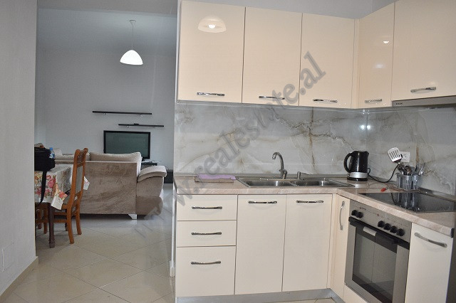 Apartamento de dois quartos para alugar na kodra e diellit 1 residence em Tirana, albânia (5)