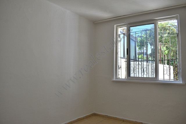 Apartamento de un dormitorio en venta en la zona kombinati en Tirana