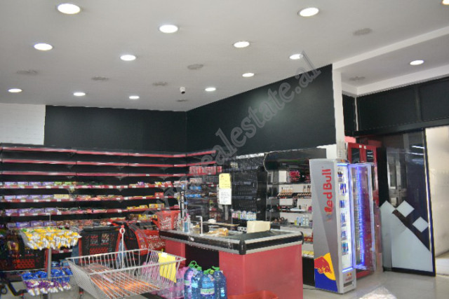 Gewerbefläche zum verkauf in der nähe des zhan d ark boulevard in Tirana, albanien (3)