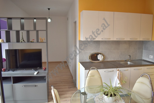 Apartamento de un dormitorio en alquiler cerca de la calle dibra en Tirana, albania (3)