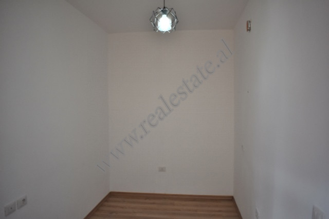 Apartamento de un dormitorio en alquiler cerca de la calle dibra en Tirana, albania (8)