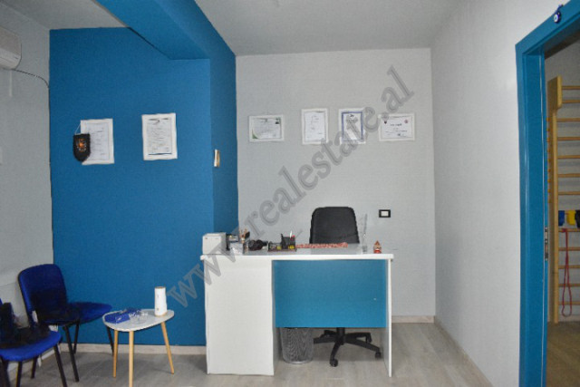 Gewerbeimmobilien zum verkauf in der zogu i zi-gegend in Tirana, albanien (3)