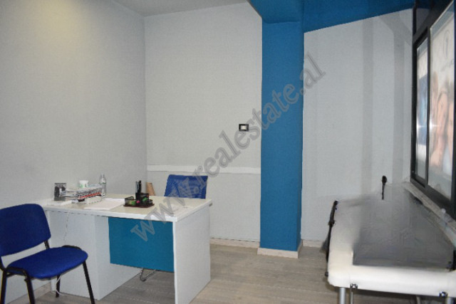 Gewerbeimmobilien zum verkauf in der zogu i zi-gegend in Tirana, albanien (5)