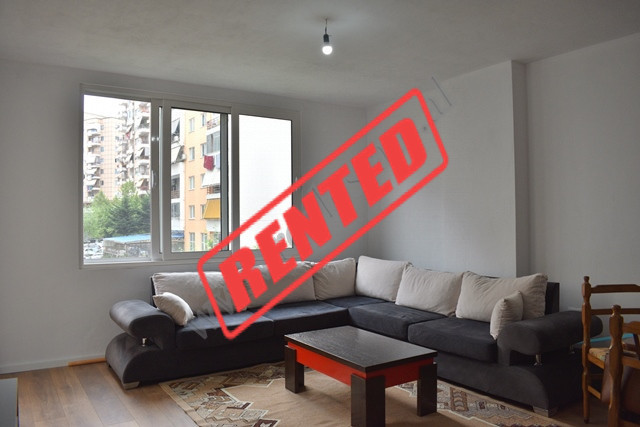 Appartement de deux chambres à louer dans le quartier Astir à Tirana, albanie
