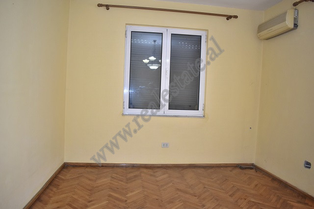 Two bedroom apartment for sale near myslym shyri street in Tirana, albania (6)