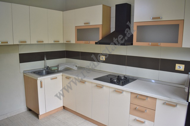 Two bedroom apartment for sale near myslym shyri street in Tirana, albania (7)