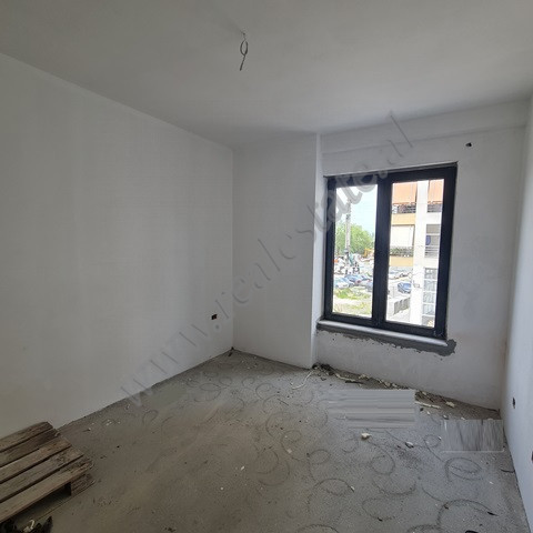 Appartamento con due camere da letto in vendita vicino al nuovo boulevard a Tirana, albania (2)
