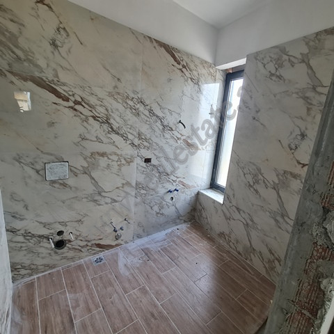 Appartamento con due camere da letto in vendita vicino al nuovo boulevard a Tirana, albania (4)