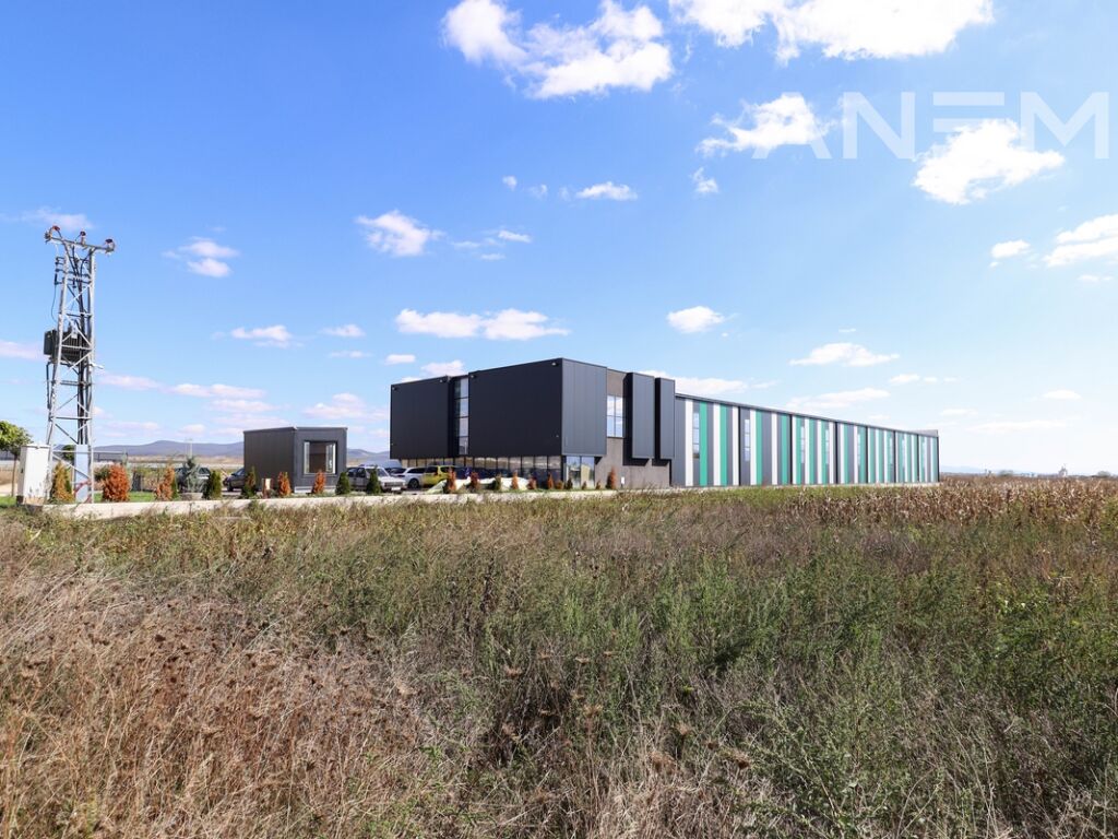 Propriedade para alugar 1640m² na rodovia Prishtinë - Ferizaj
