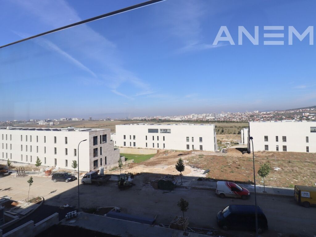 Dúplex à venda 200m² + 130m² de terraço na marigona hill