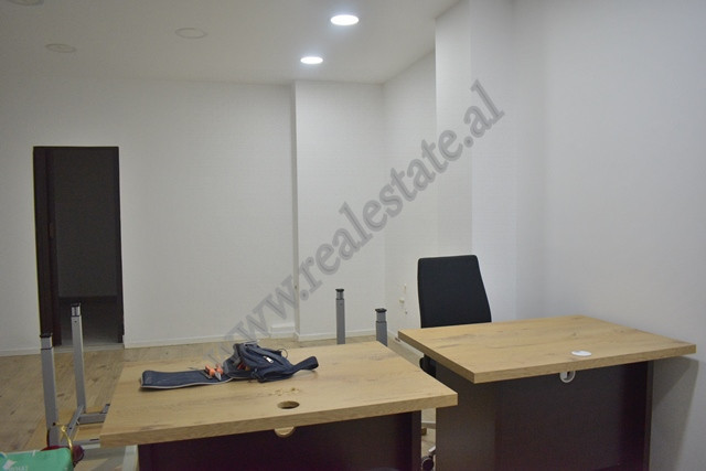 Espace commercial à vendre près du centre de Tirana, albanie (2)