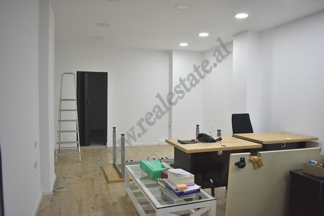 Espace commercial à vendre près du centre de Tirana, albanie (3)