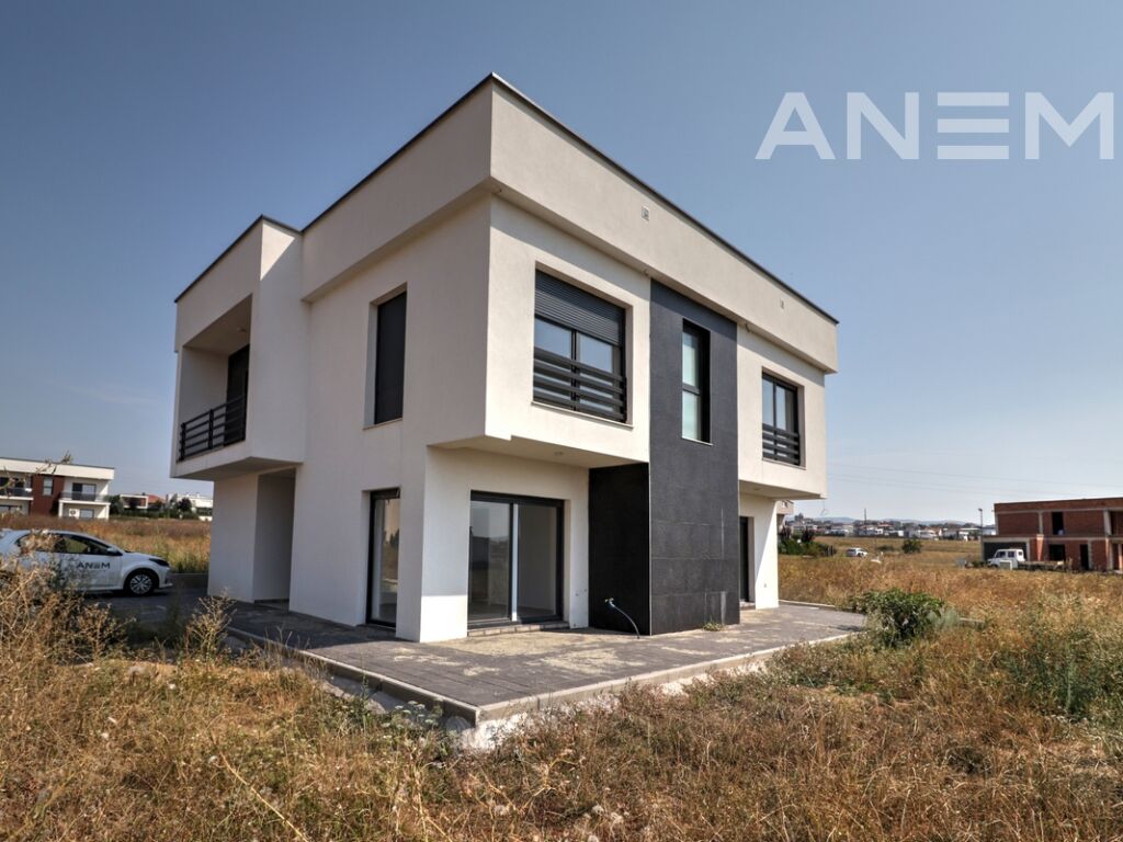 House for sale 245m² in Veternik