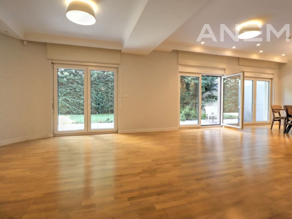 Appartamento in affitto con 2 camere da letto nel quartiere muhaxherëve