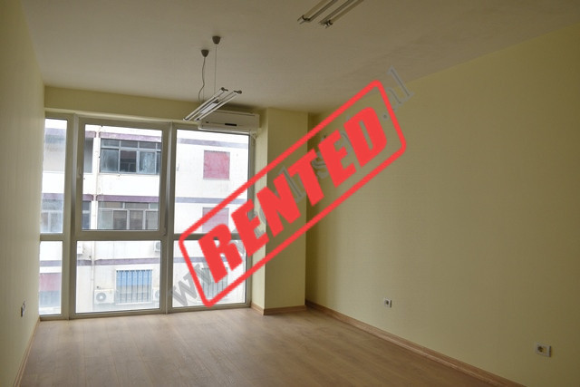 Bürofläche zur miete in der nähe der papa gjon pali ii straße in Tirana, albanien
