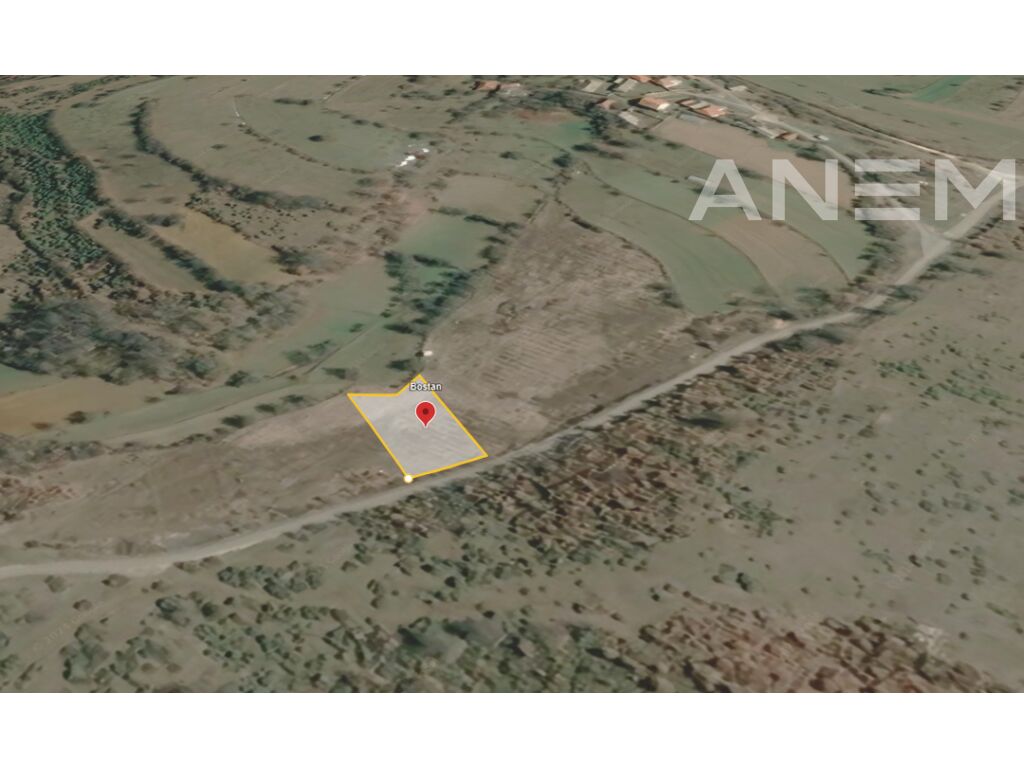Land for sale 10 ari in novobërdë