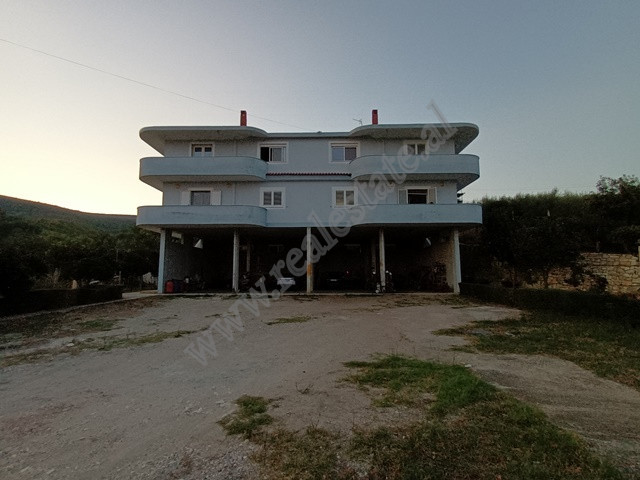 3 storey villa for sale in Fier, albania (3)