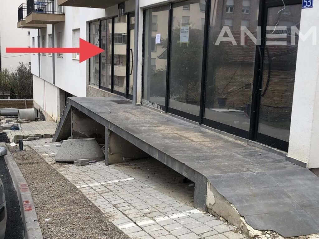 Lokal në shitje 35.57m² në lagjën Mati 1
