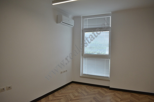 Office space for rent in papa gjon pali ii street in Tirana, albania (6)