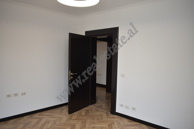 Office space for rent in papa gjon pali ii street in Tirana, albania (7)