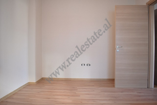 Appartement de deux chambres à vendre dans la rue Ali Demi à Tirana, albanie (6)