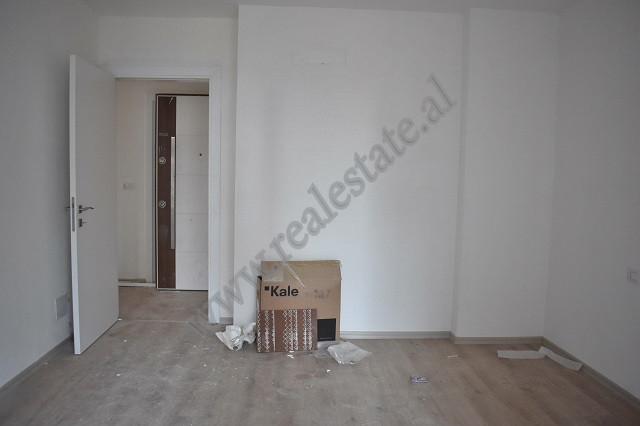Two bedroom apartament for sale in ish fusha aviacionit area, in Tirana, albania (4)