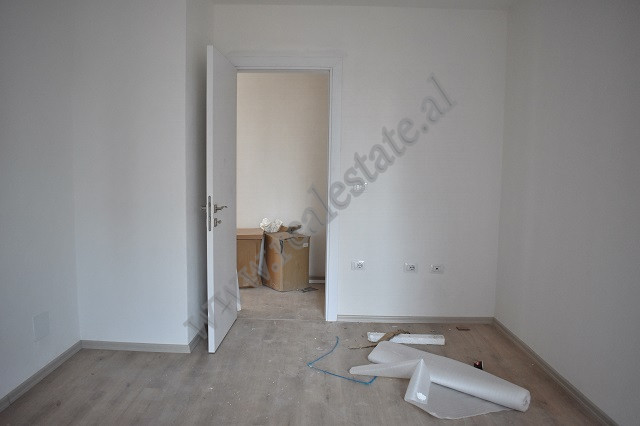 Two bedroom apartament for sale in ish fusha aviacionit area, in Tirana, albania (8)
