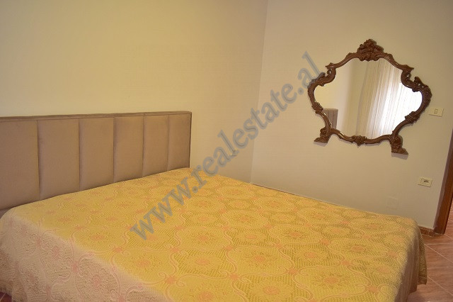 Apartament me dy dhoma gjumi për shitje pranë fakultetit të drejtësisë në Tiranë, shqipëri (5)