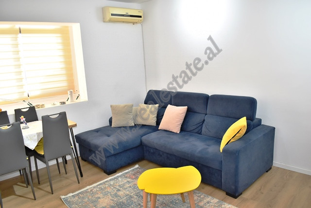 Zwei-zimmer-wohnung zum verkauf in der nähe der durres-straße in Tirana, albanien (3)