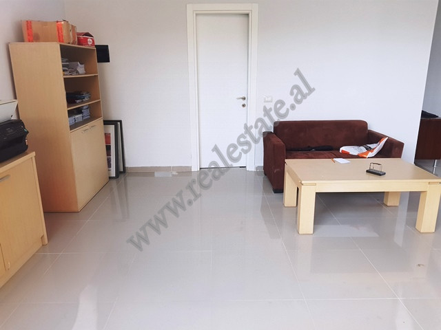 Bürofläche zum verkauf im xhamllik-viertel in Tirana, albanien (5)