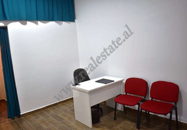 Bürofläche zur miete in der nähe des zentrums von Tirana (2)