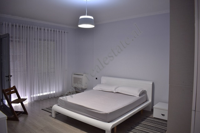 Apartamento de três quartos para alugar perto do zoo park em Tirana (5)