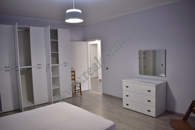 Apartamento de três quartos para alugar perto do zoo park em Tirana (6)
