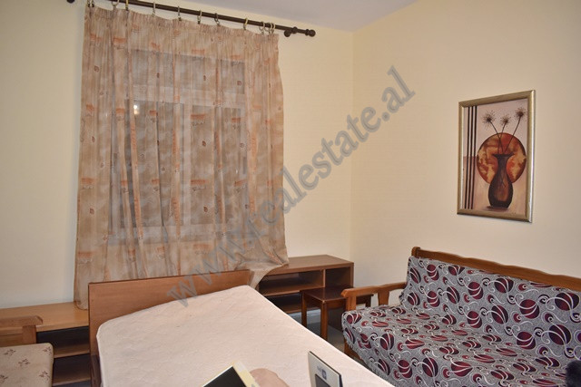 Espace de bureau à louer dans le quartier myslym shyri à Tirana, albanie (7)