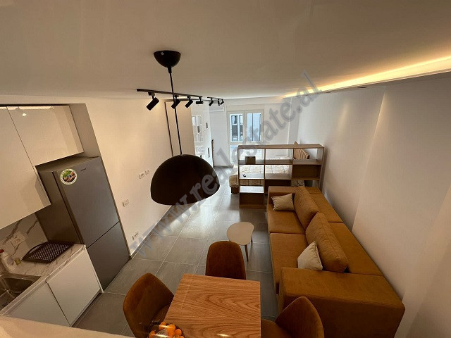 Studio zur miete in der ndre mjeda straße in Tirana (2)