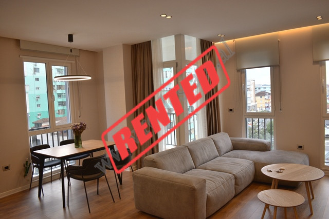 Apartamento de dos habitaciones en alquiler en el área de Komuna e Parisit en Tirana, albania
