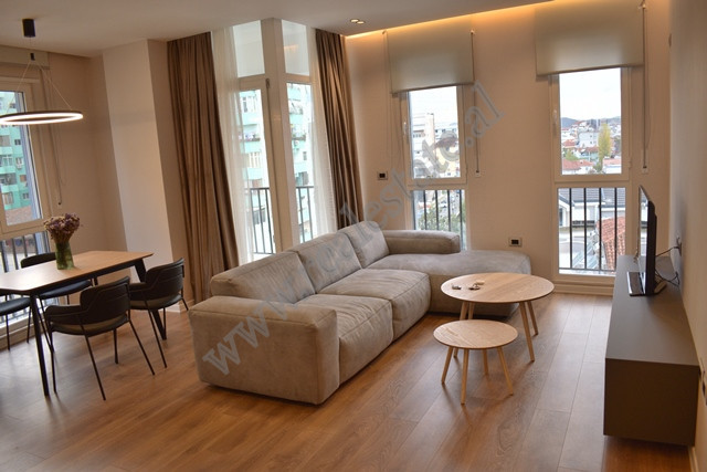 Apartamento de dos habitaciones en alquiler en el área de Komuna e Parisit en Tirana, albania (2)