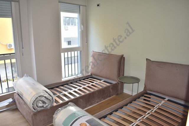 Apartamento de dos habitaciones en alquiler en el área de Komuna e Parisit en Tirana, albania (8)