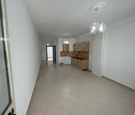Apartamento de dois quartos à venda na área de fresk em Tirana, albânia (4)