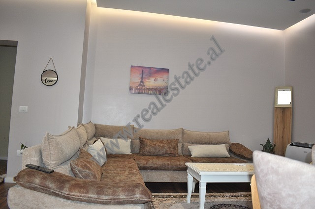 Appartamento con due camere da letto in affitto vicino all'area Sauk i vjeter Tirana, albania (3)