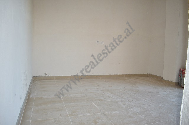 Zwei-zimmer-wohnung zum verkauf in dibra, straße in Tirana, albanien (3)